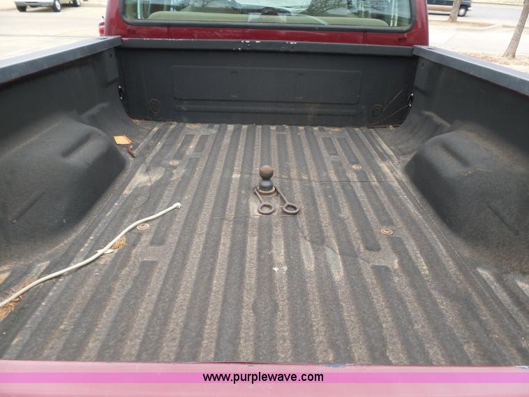 image for item L5768 2006 Ford F250 Super Duty SuperCrew pickup truck