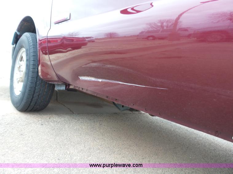 image for item L5768 2006 Ford F250 Super Duty SuperCrew pickup truck