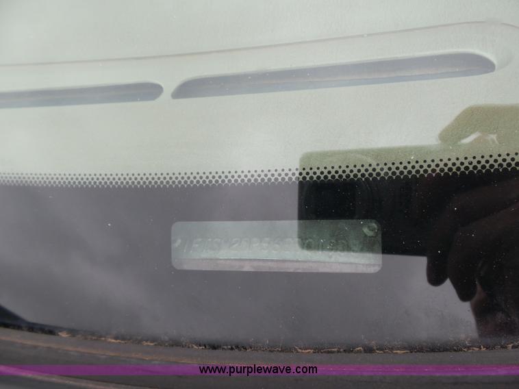 image for item L5768 2006 Ford F250 Super Duty SuperCrew pickup truck