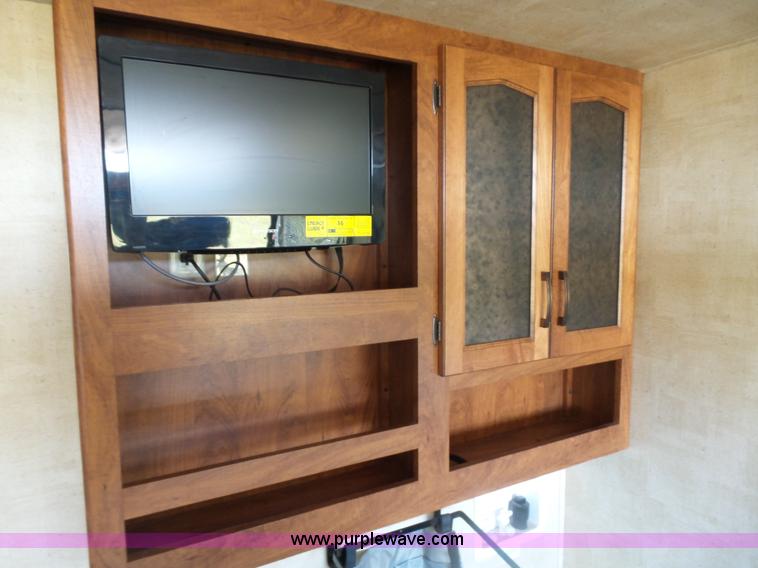 image for item L5791 2011 Raptor Velocity travel trailer RV