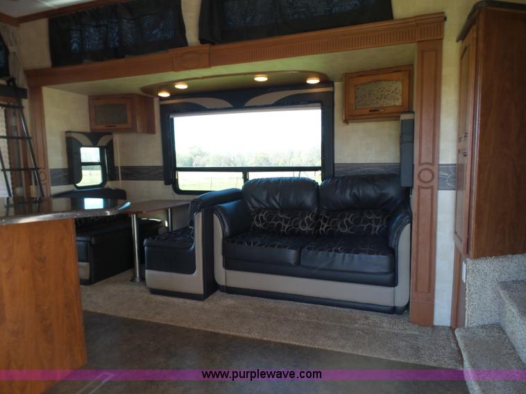 image for item L5791 2011 Raptor Velocity travel trailer RV