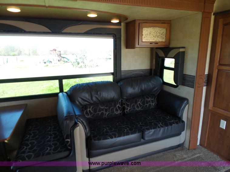 image for item L5791 2011 Raptor Velocity travel trailer RV