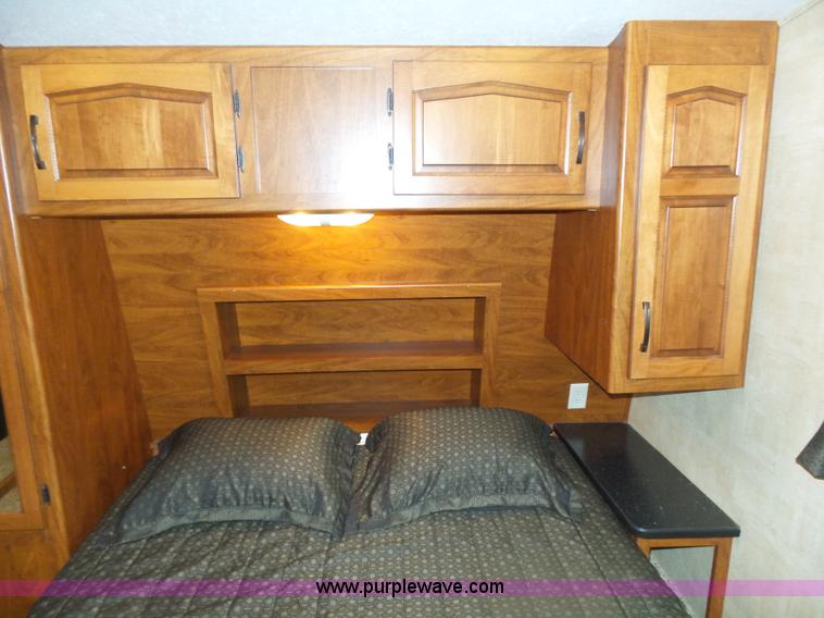 image for item L5791 2011 Raptor Velocity travel trailer RV