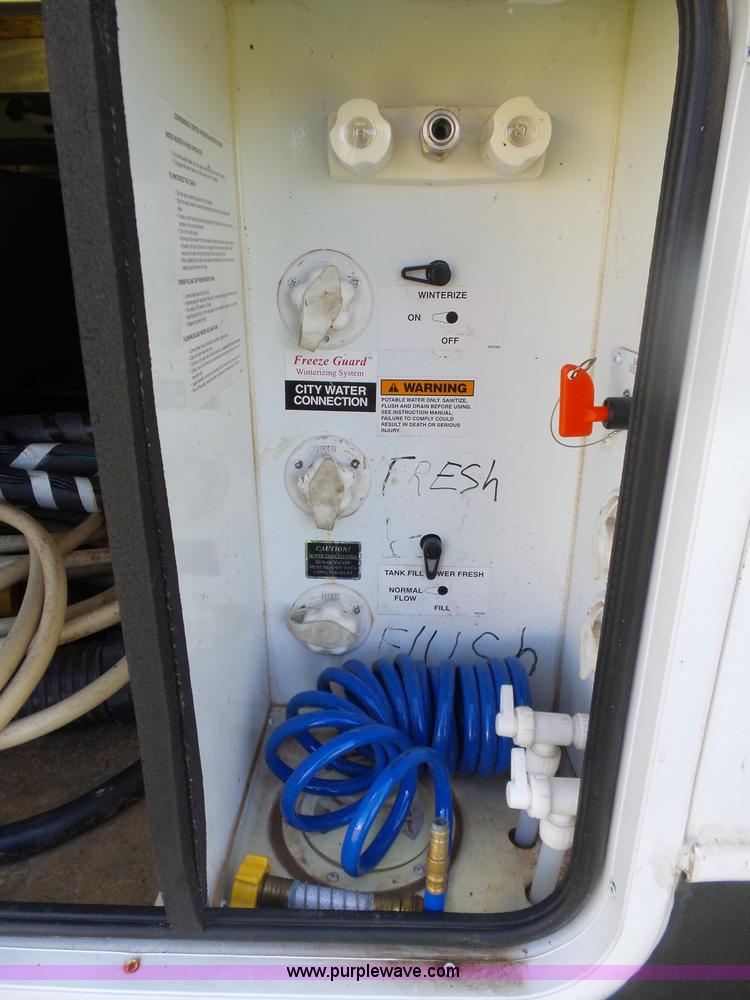 image for item L5791 2011 Raptor Velocity travel trailer RV