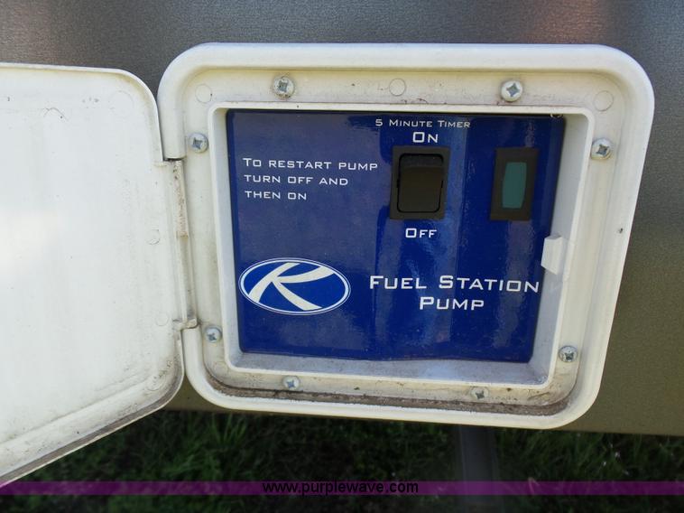 image for item L5791 2011 Raptor Velocity travel trailer RV