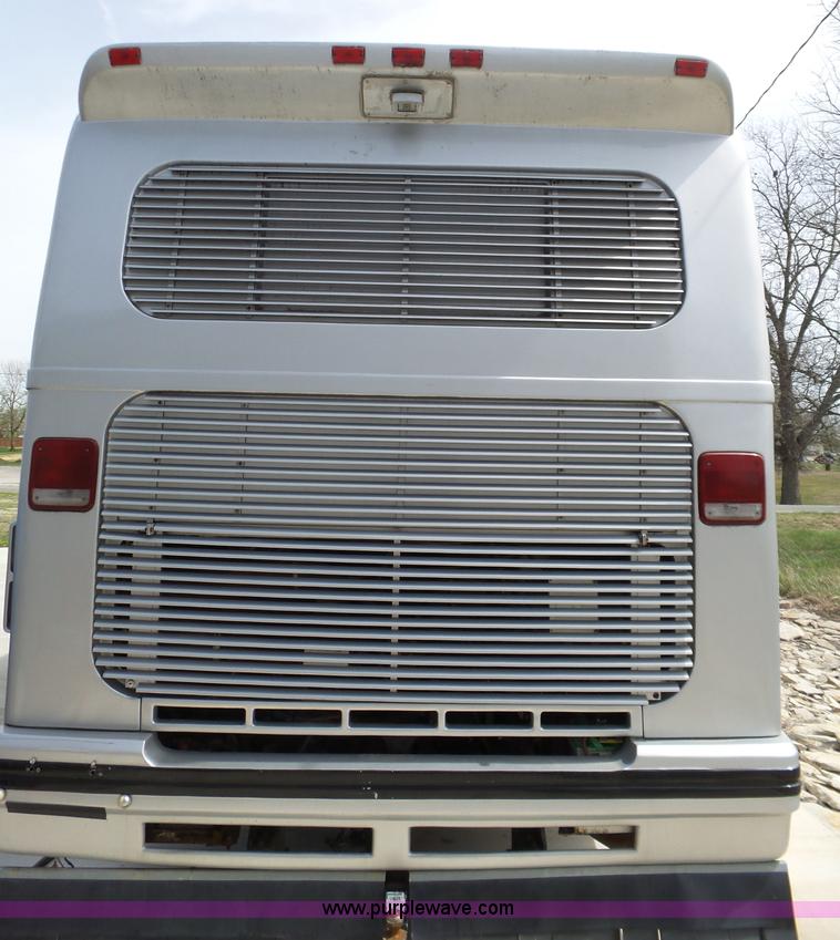 image for item L6288 1992 Champion Europremier RV