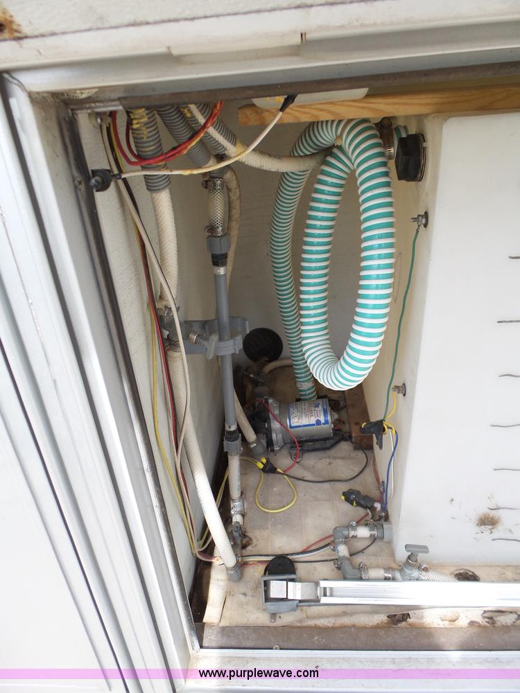 image for item L6288 1992 Champion Europremier RV