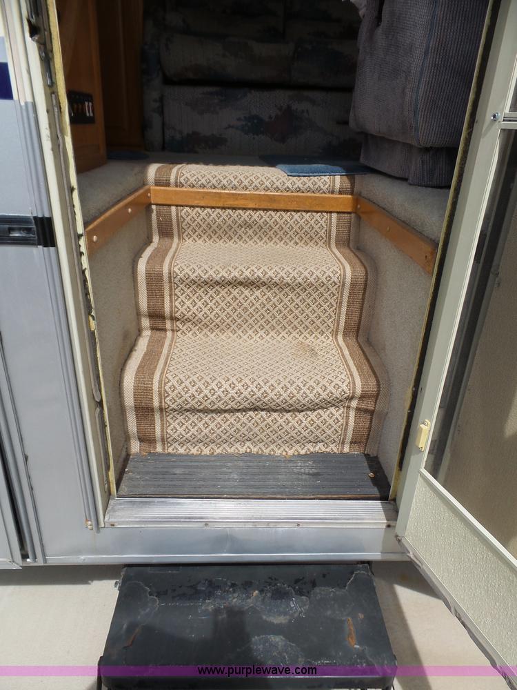 image for item L6288 1992 Champion Europremier RV