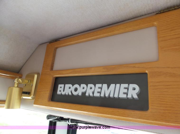 image for item L6288 1992 Champion Europremier RV