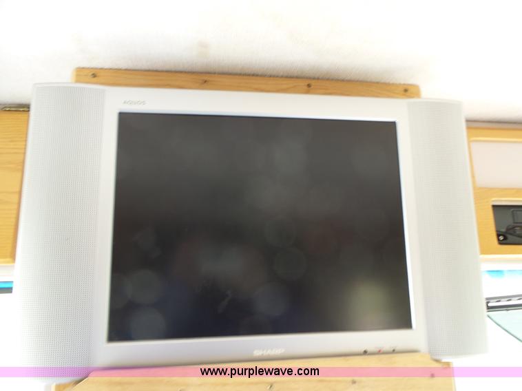 image for item L6288 1992 Champion Europremier RV