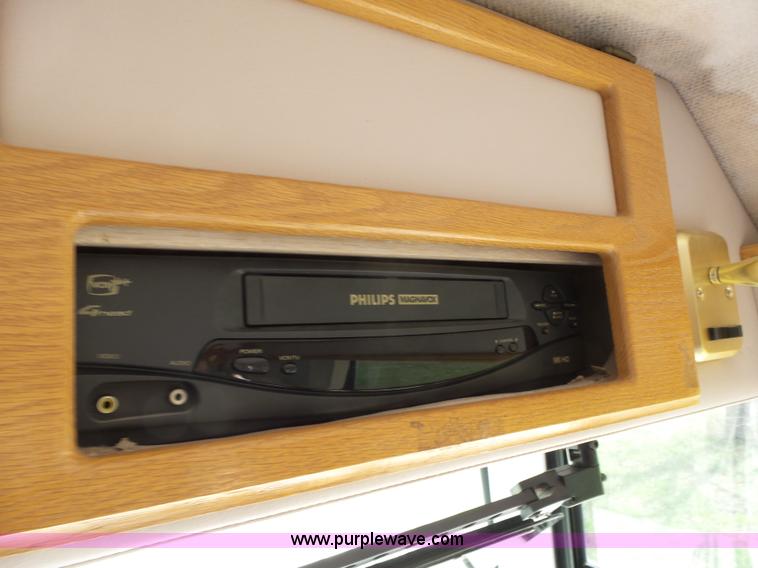 image for item L6288 1992 Champion Europremier RV