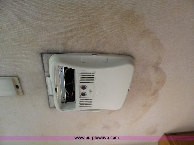 image for item L6288 1992 Champion Europremier RV