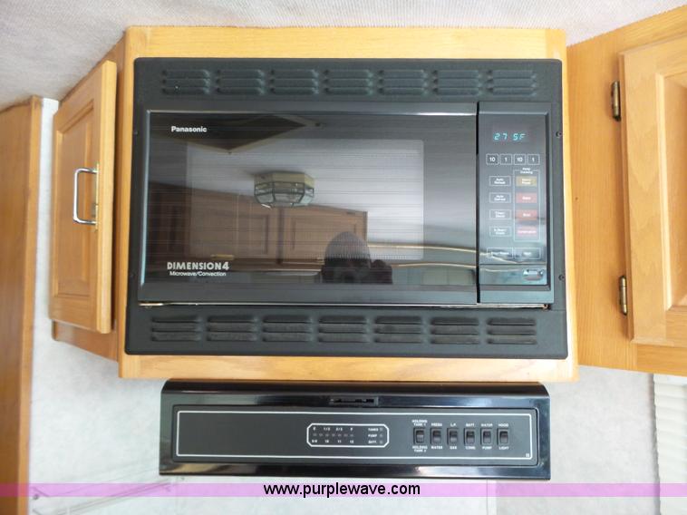 image for item L6288 1992 Champion Europremier RV