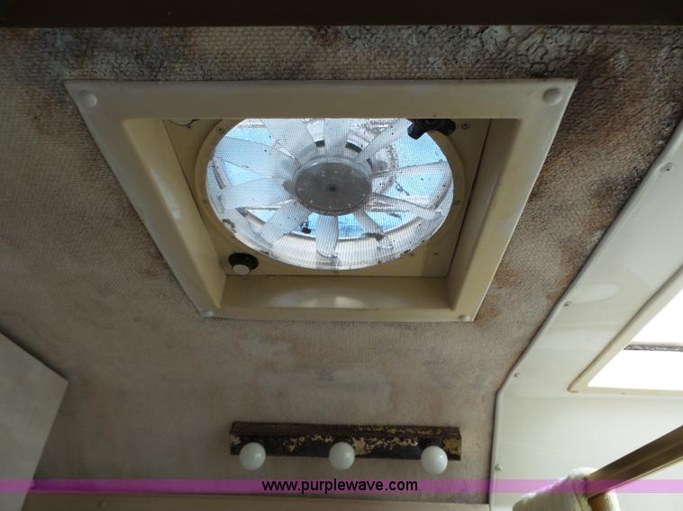 image for item L6288 1992 Champion Europremier RV