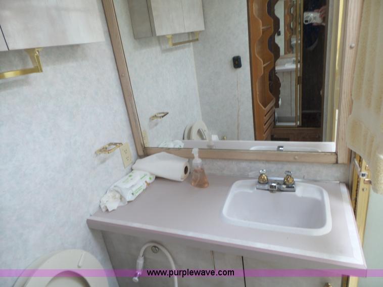 image for item L6288 1992 Champion Europremier RV