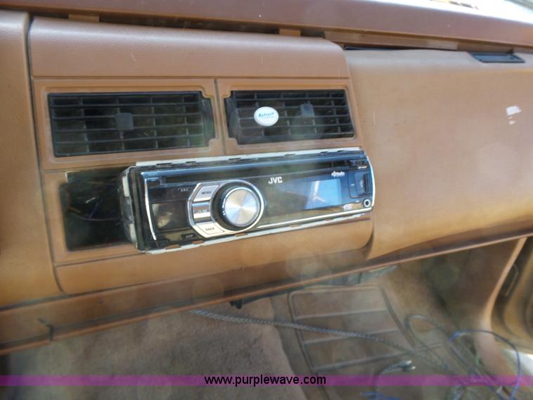 image for item L6299 1989 Chevrolet 1500 Ext. Cab pickup truck