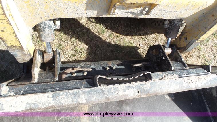image for item L6536 2007 Caterpillar 236B skid steer