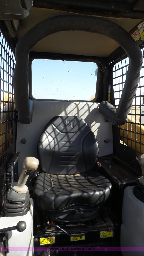 image for item L6536 2007 Caterpillar 236B skid steer