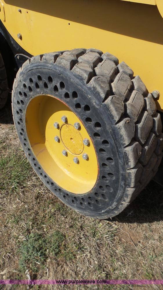 image for item L6536 2007 Caterpillar 236B skid steer