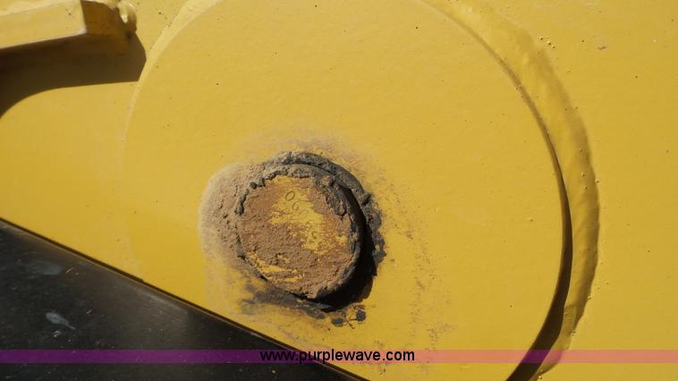 image for item L6536 2007 Caterpillar 236B skid steer