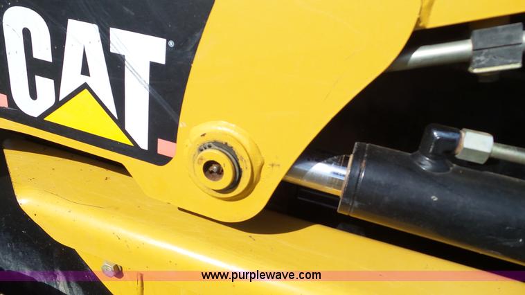 image for item L6536 2007 Caterpillar 236B skid steer