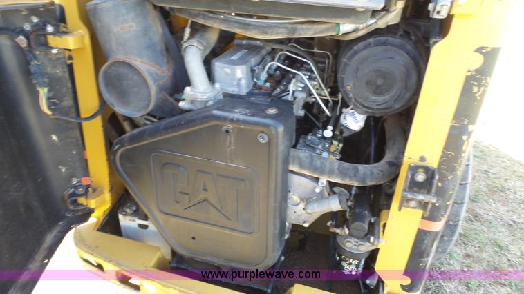 image for item L6536 2007 Caterpillar 236B skid steer