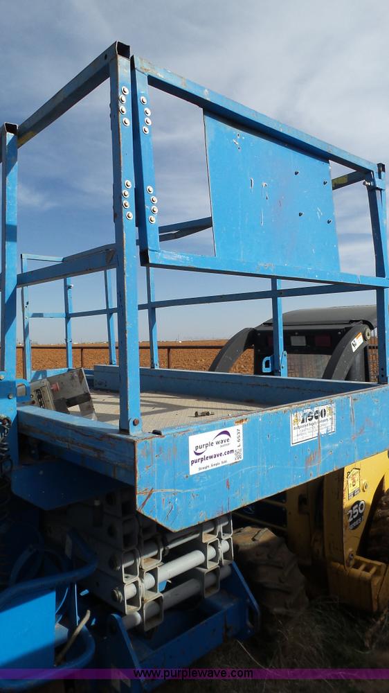 image for item L6537 Genie GS2668RT scissor lift