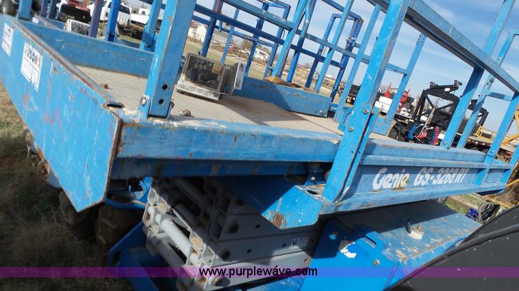 image for item L6537 Genie GS2668RT scissor lift