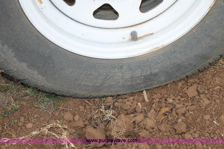 image for item L6539 2007 Laredo camper