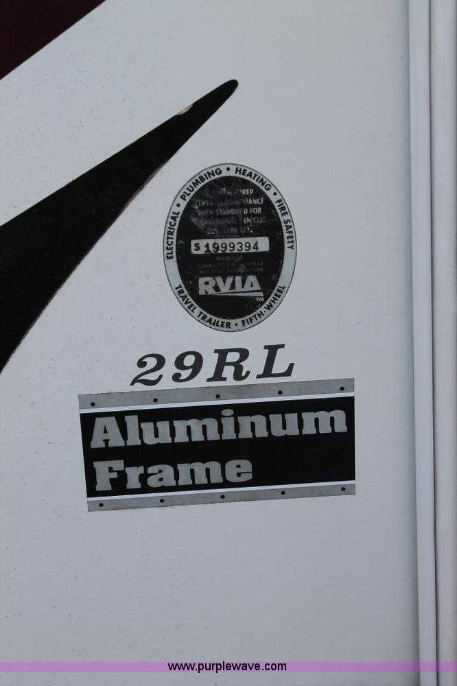 image for item L6539 2007 Laredo camper