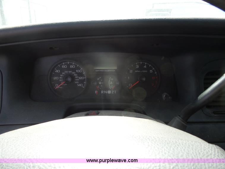 image for item L7344 2008 Ford Crown Victoria Police Interceptor