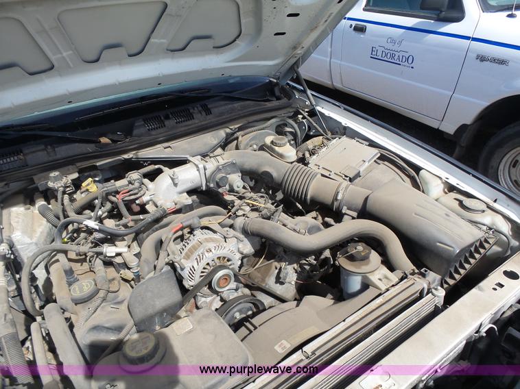 image for item L7344 2008 Ford Crown Victoria Police Interceptor