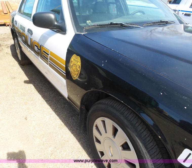 image for item L7344 2008 Ford Crown Victoria Police Interceptor