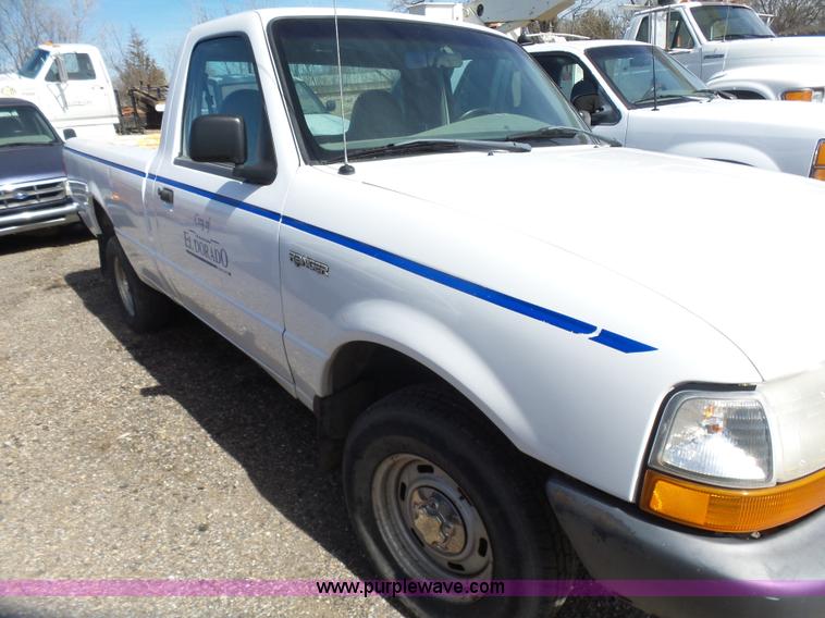 image for item L7345 1998 Ford Ranger pickup truck