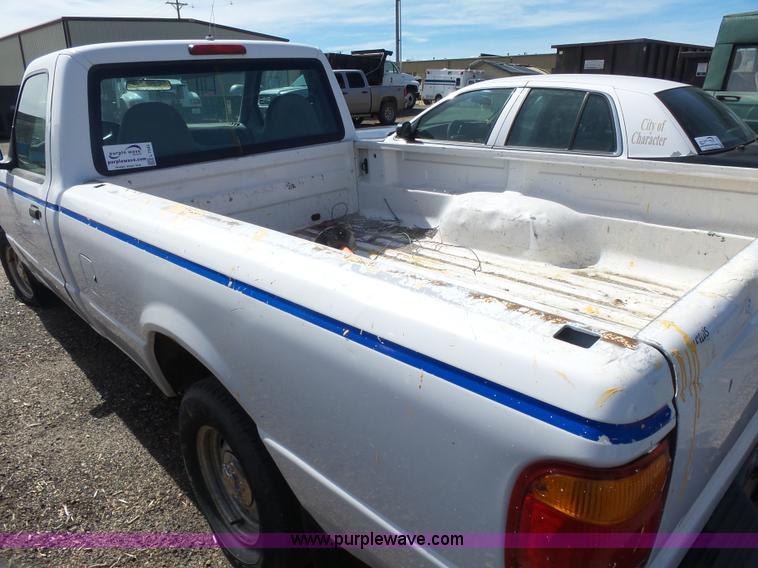 image for item L7345 1998 Ford Ranger pickup truck
