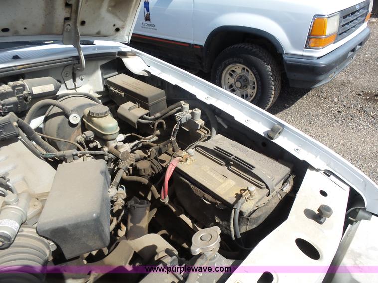 image for item L7345 1998 Ford Ranger pickup truck