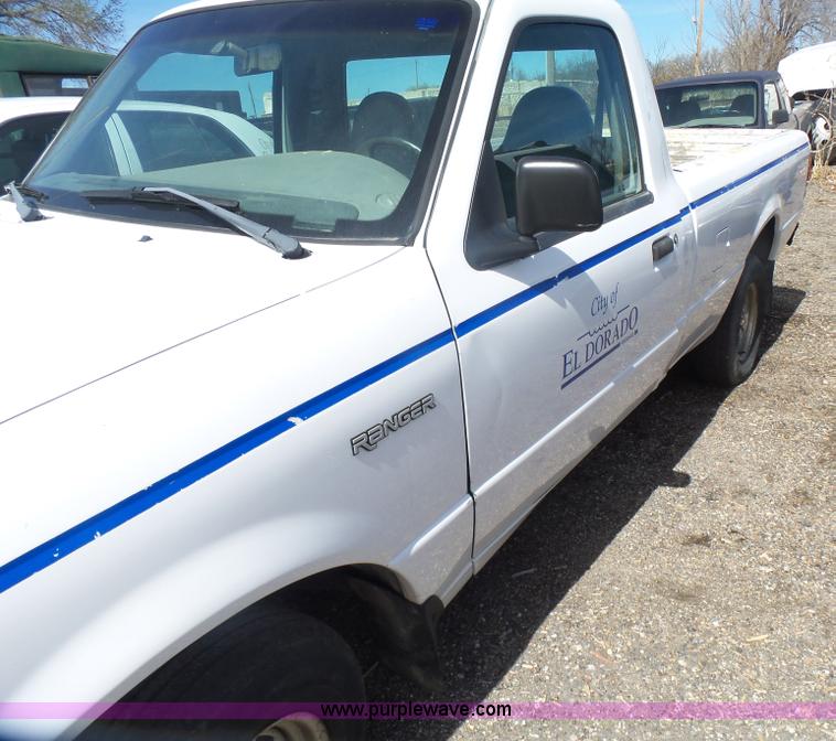 image for item L7345 1998 Ford Ranger pickup truck