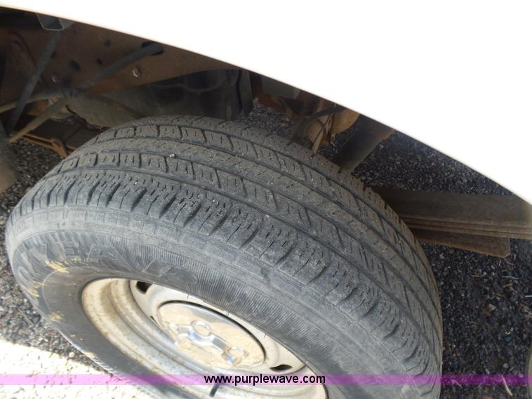 image for item L7345 1998 Ford Ranger pickup truck