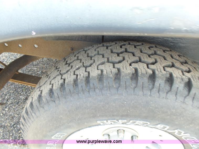 image for item L7346 1994 Ford Explorer Sport SUV