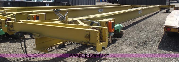 image for item L7351 1986 OMI overhead crane