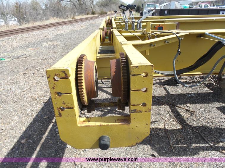 image for item L7351 1986 OMI overhead crane