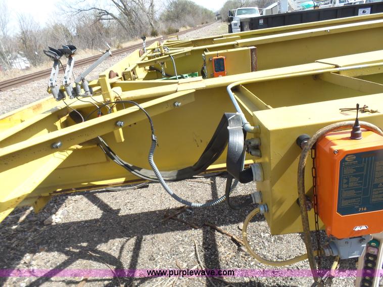 image for item L7351 1986 OMI overhead crane