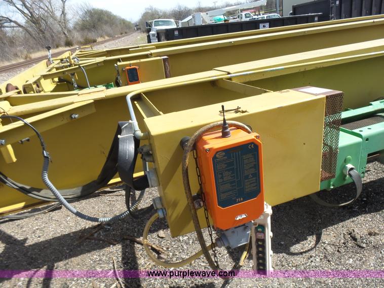 image for item L7351 1986 OMI overhead crane