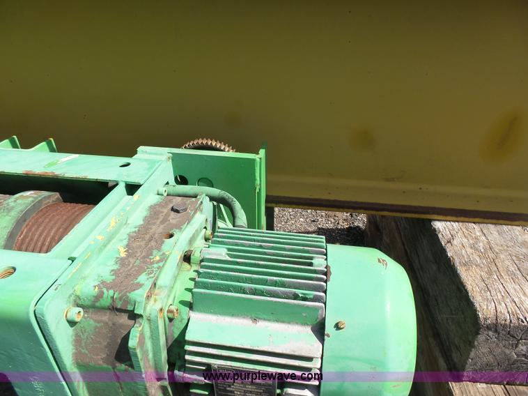 image for item L7351 1986 OMI overhead crane