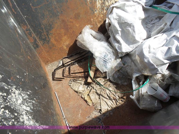 image for item L7353 (8) dumpsters