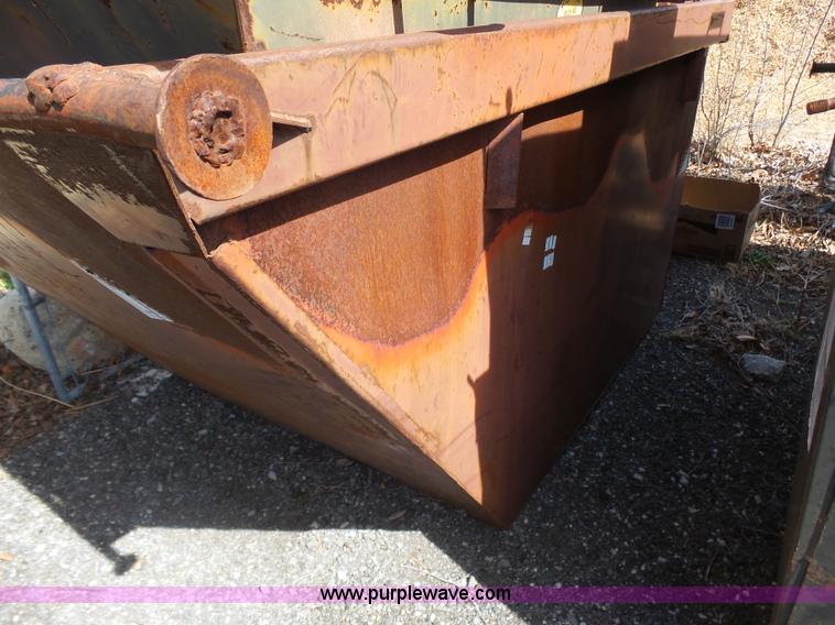 image for item L7353 (8) dumpsters