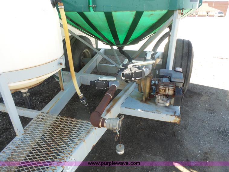 image for item L7356 Aeromaster WT1400 nurse tank