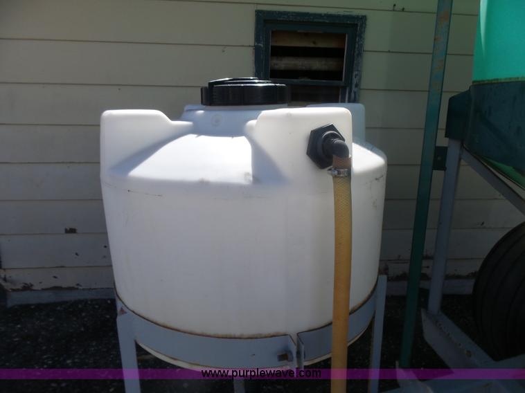 image for item L7356 Aeromaster WT1400 nurse tank