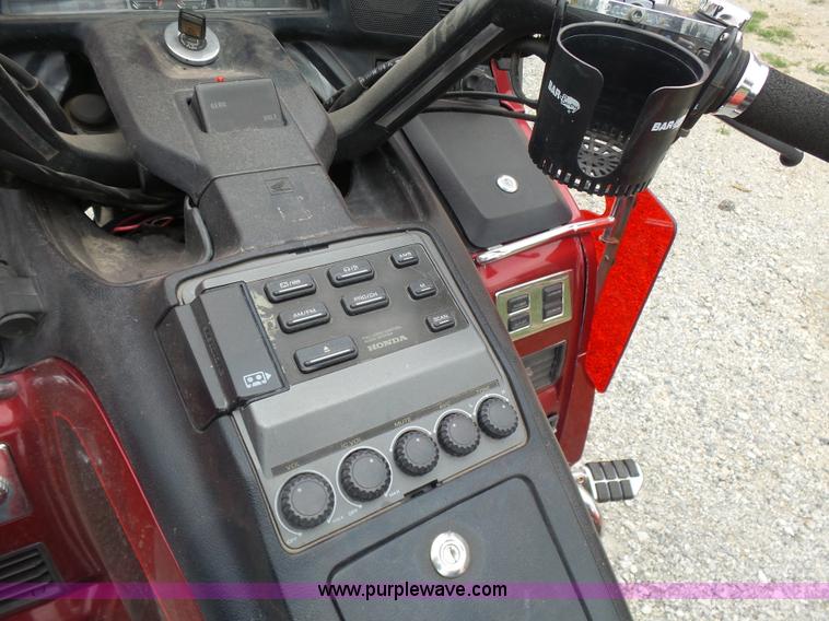 image for item L7359 1997 Honda Gold Wing GL1500SE trike motorcycle