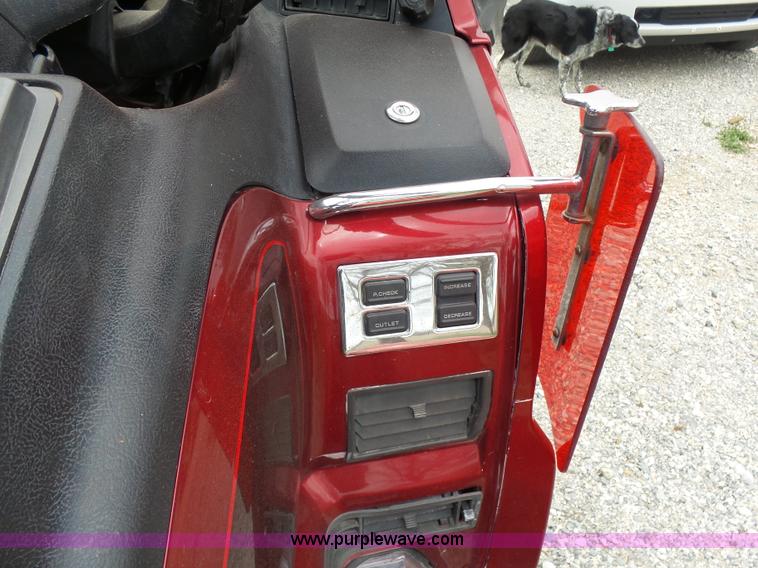 image for item L7359 1997 Honda Gold Wing GL1500SE trike motorcycle